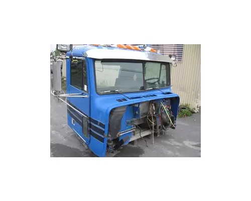 FREIGHTLINER FLD120 Cab