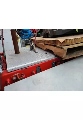 FREIGHTLINER FLD120 Catwalk