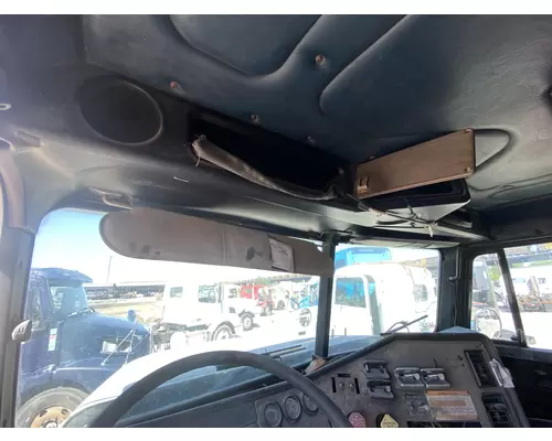 FREIGHTLINER FLD120 Console