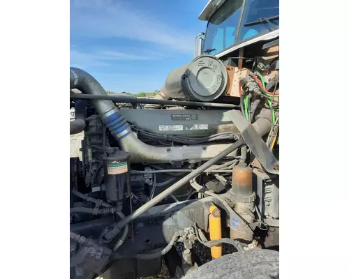 FREIGHTLINER FLD120 DISMANTLED TRUCK