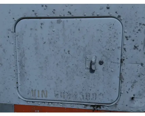 FREIGHTLINER FLD120 DOOR, COMPARTMENT