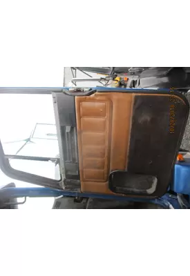 FREIGHTLINER FLD120 DOOR ASSEMBLY, FRONT