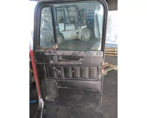 FREIGHTLINER FLD120 DOOR ASSEMBLY, FRONT