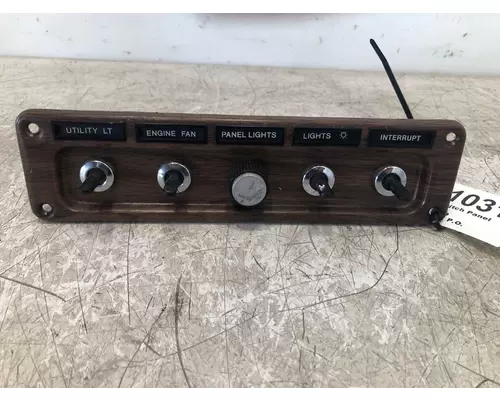 FREIGHTLINER FLD120 Dash  Console Switch
