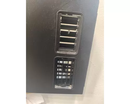 FREIGHTLINER FLD120 Dash Assembly