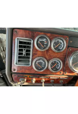 FREIGHTLINER FLD120 Dash Assembly