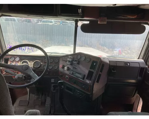 FREIGHTLINER FLD120 Dash Assembly