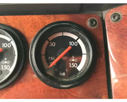 FREIGHTLINER FLD120 Dash Assembly