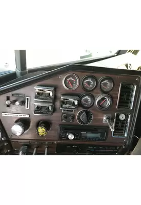 FREIGHTLINER FLD120 Dash Assembly