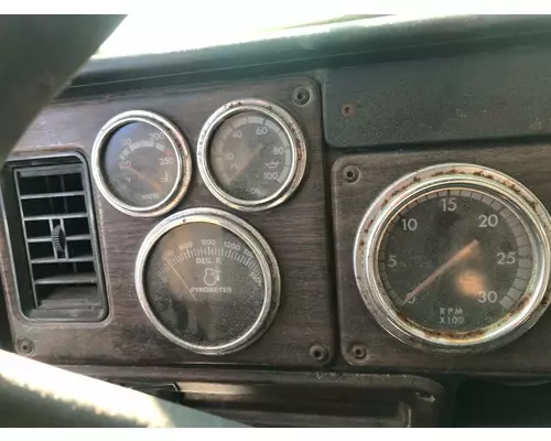 FREIGHTLINER FLD120 Dash Assembly