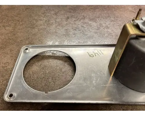 FREIGHTLINER FLD120 Dash Assembly