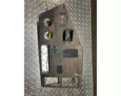FREIGHTLINER FLD120 Dash Panel