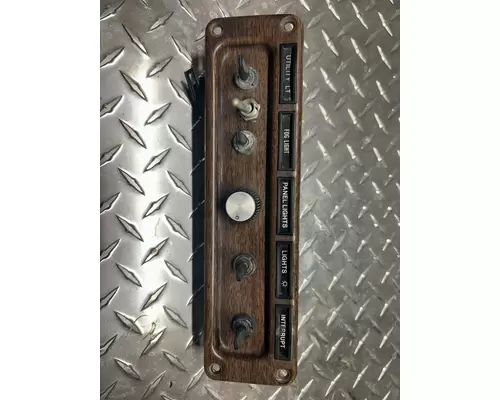 FREIGHTLINER FLD120 Dash Panel
