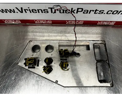 FREIGHTLINER FLD120 Dash Panel