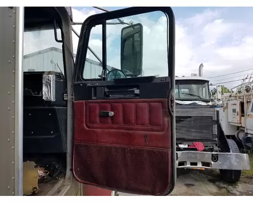 FREIGHTLINER FLD120 Door Assembly, Front