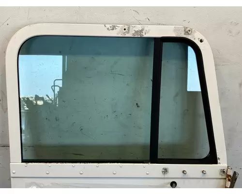 FREIGHTLINER FLD120 Door Assembly, Front
