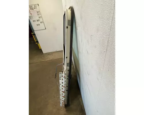 FREIGHTLINER FLD120 Door Assembly, Front
