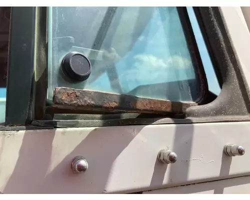 FREIGHTLINER FLD120 Door Assembly, Front