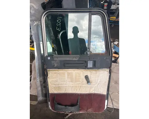 FREIGHTLINER FLD120 Door Assembly, Front