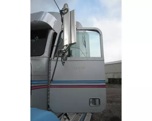 FREIGHTLINER FLD120 Door Assembly, Front