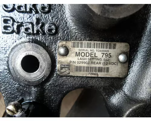 FREIGHTLINER FLD120 Engine Brake