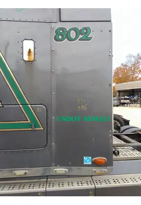 FREIGHTLINER FLD120 FAIRING, SLEEPER