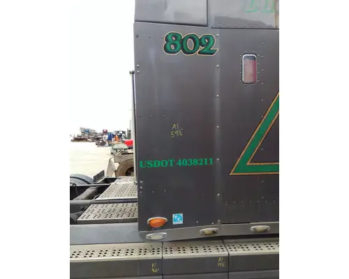 FREIGHTLINER FLD120 FAIRING, SLEEPER