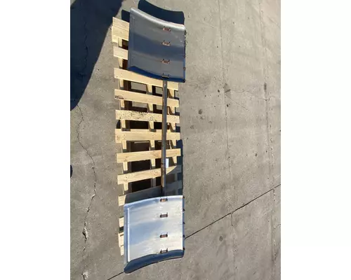 FREIGHTLINER FLD120 Fender Extension