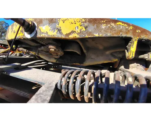 FREIGHTLINER FLD120 Fifth Wheel