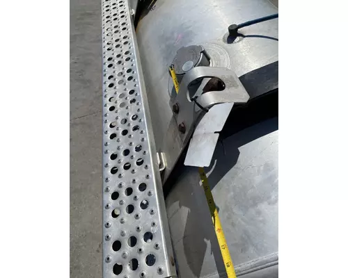 FREIGHTLINER FLD120 Fuel Tank