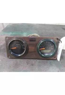 FREIGHTLINER FLD120 GAUGE CLUSTER