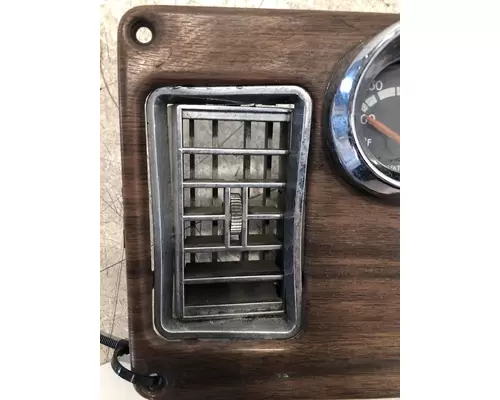 FREIGHTLINER FLD120 Gauges (all)