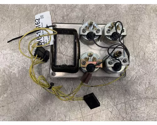 FREIGHTLINER FLD120 Gauges (all)