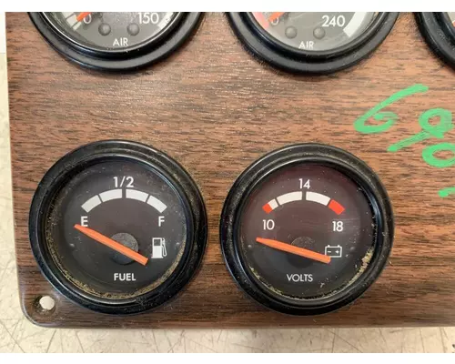 FREIGHTLINER FLD120 Gauges (all)