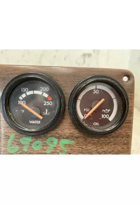 FREIGHTLINER FLD120 Gauges (all)