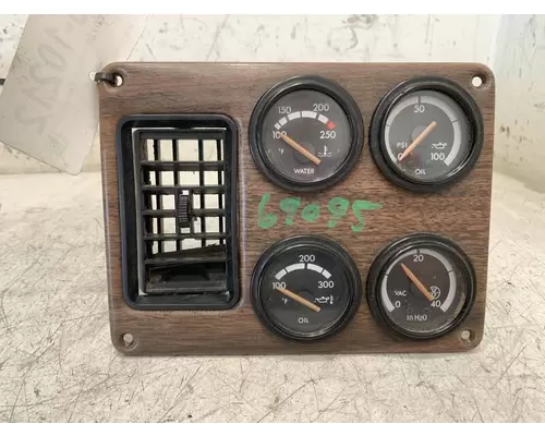 FREIGHTLINER FLD120 Gauges (all)