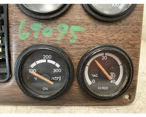 FREIGHTLINER FLD120 Gauges (all)