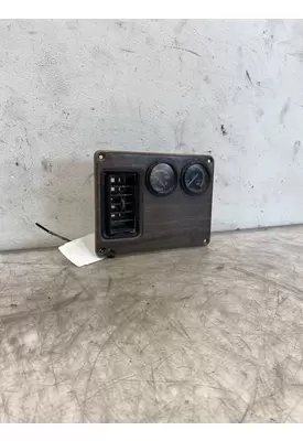FREIGHTLINER FLD120 Gauges (all)