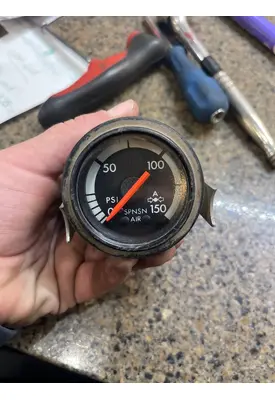FREIGHTLINER FLD120 Gauges (all)