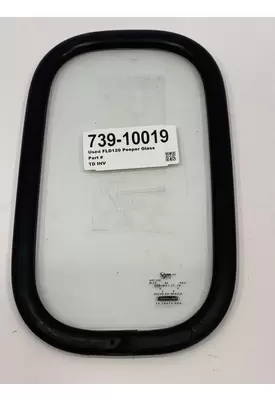 FREIGHTLINER FLD120 Glass