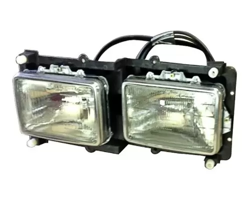 FREIGHTLINER FLD120 HEADLAMP ASSEMBLY