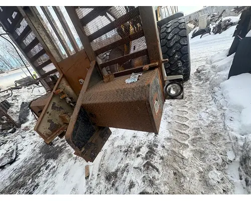 FREIGHTLINER FLD120 Headache Rack