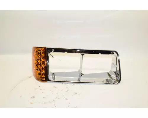 FREIGHTLINER FLD120 Headlamp Assembly