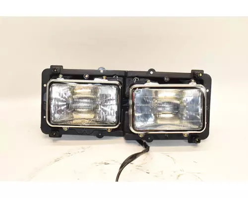 FREIGHTLINER FLD120 Headlamp Assembly