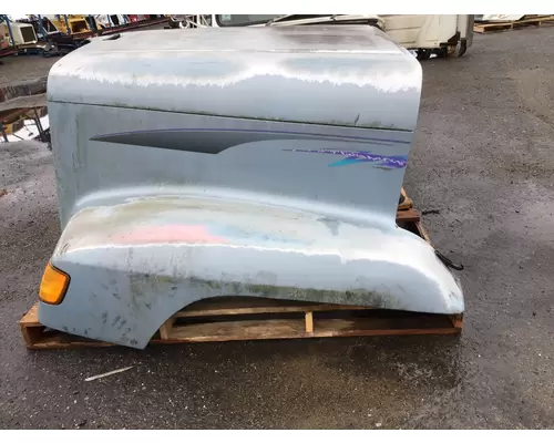 FREIGHTLINER FLD120 Hood OEM# A17-12443-000 in FITCHBURG, MA #1038820