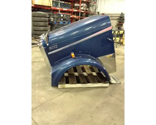 FREIGHTLINER FLD120 Hood