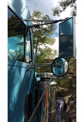 FREIGHTLINER FLD120 Mirror (Side View)