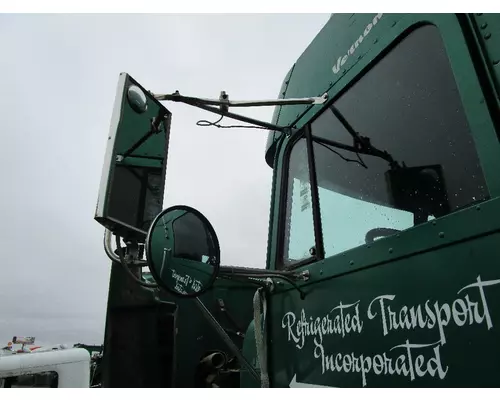 FREIGHTLINER FLD120 Mirror (Side View)