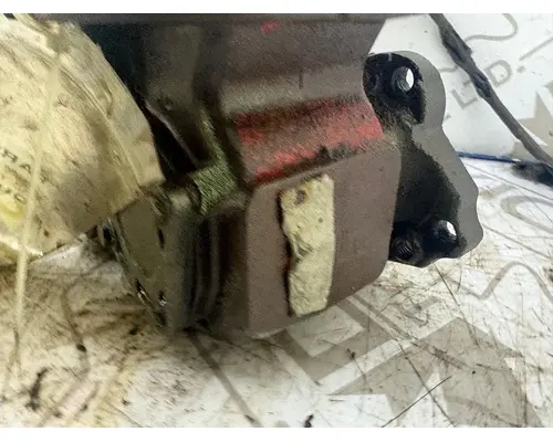 FREIGHTLINER FLD120 PTO