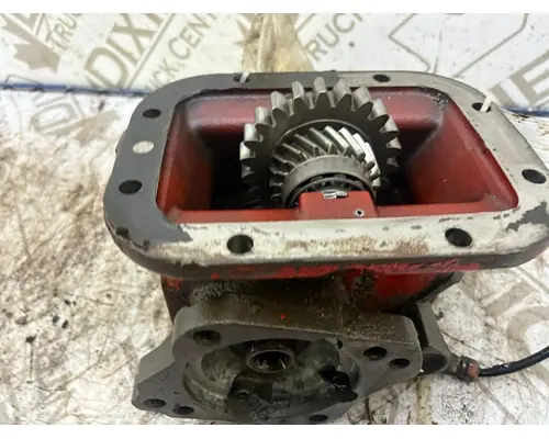 FREIGHTLINER FLD120 PTO